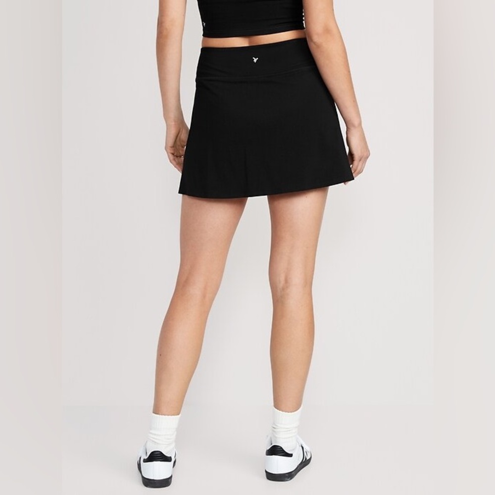 Old Navy Classic Black Mini Skirt